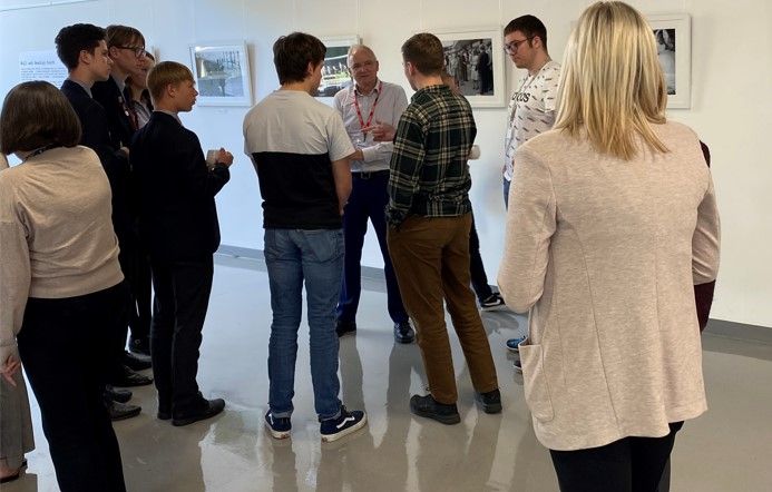 Professor takes time to speak with Winscombe students after annual lecture