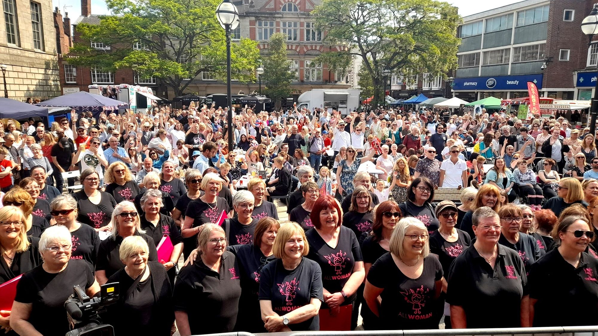 Stafford Platinum Jubilee Party attracted 15,000 to town
