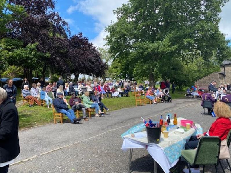 Rochdale church Jubilee garden party raises £540