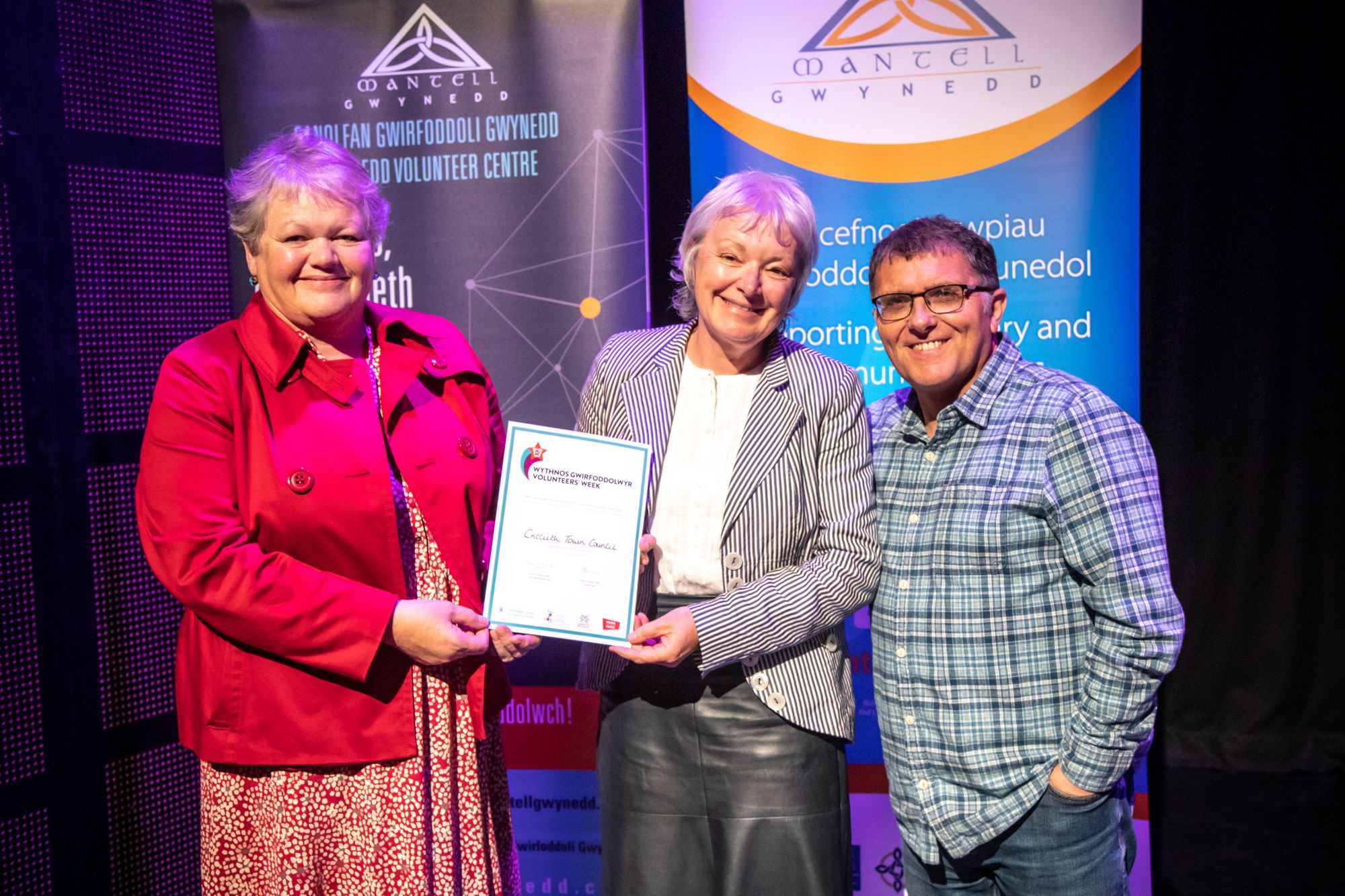 Criccieth Town Council receives award in recognition of exceptional contribution during pandemic