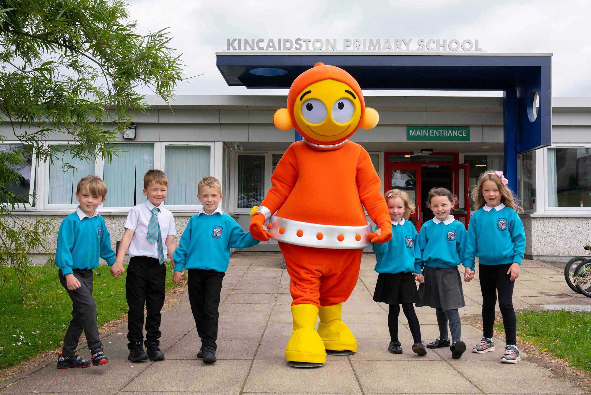 Ayr pupils reminded of road safety with fun-loving mascot visit