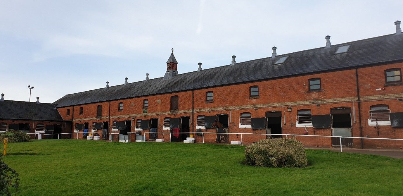 Melton Military stables to be honoured with Green Plaque