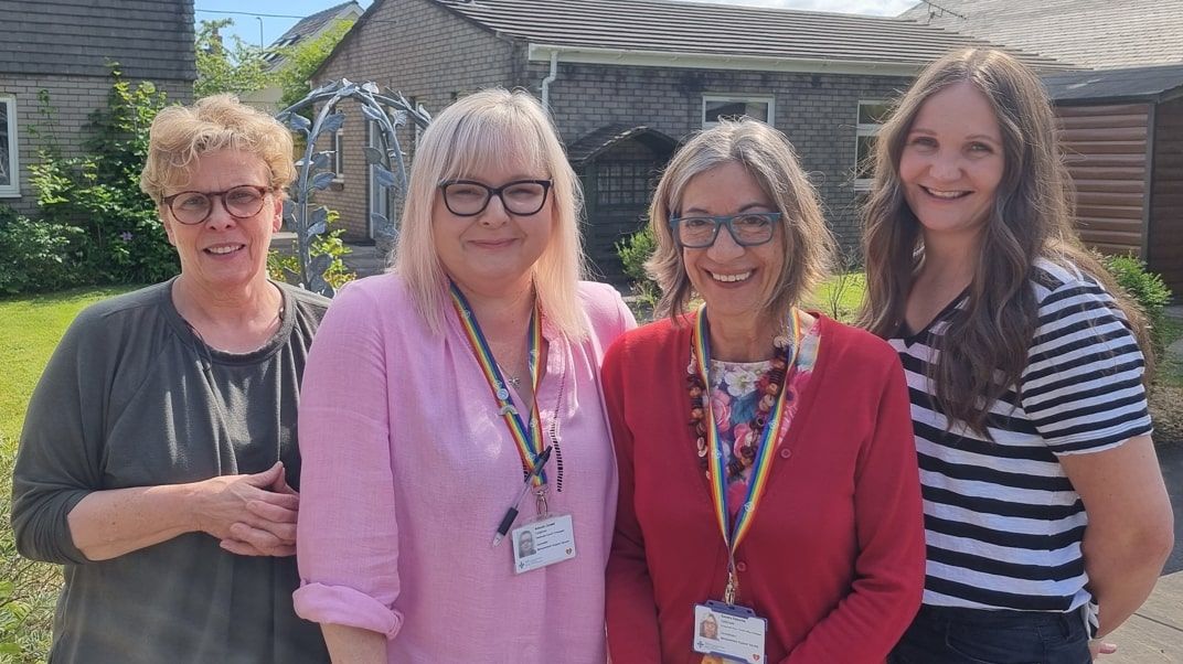 Elusen iechyd yn ariannu prosiectau llesiant ar gyfer staff Hywel Dda