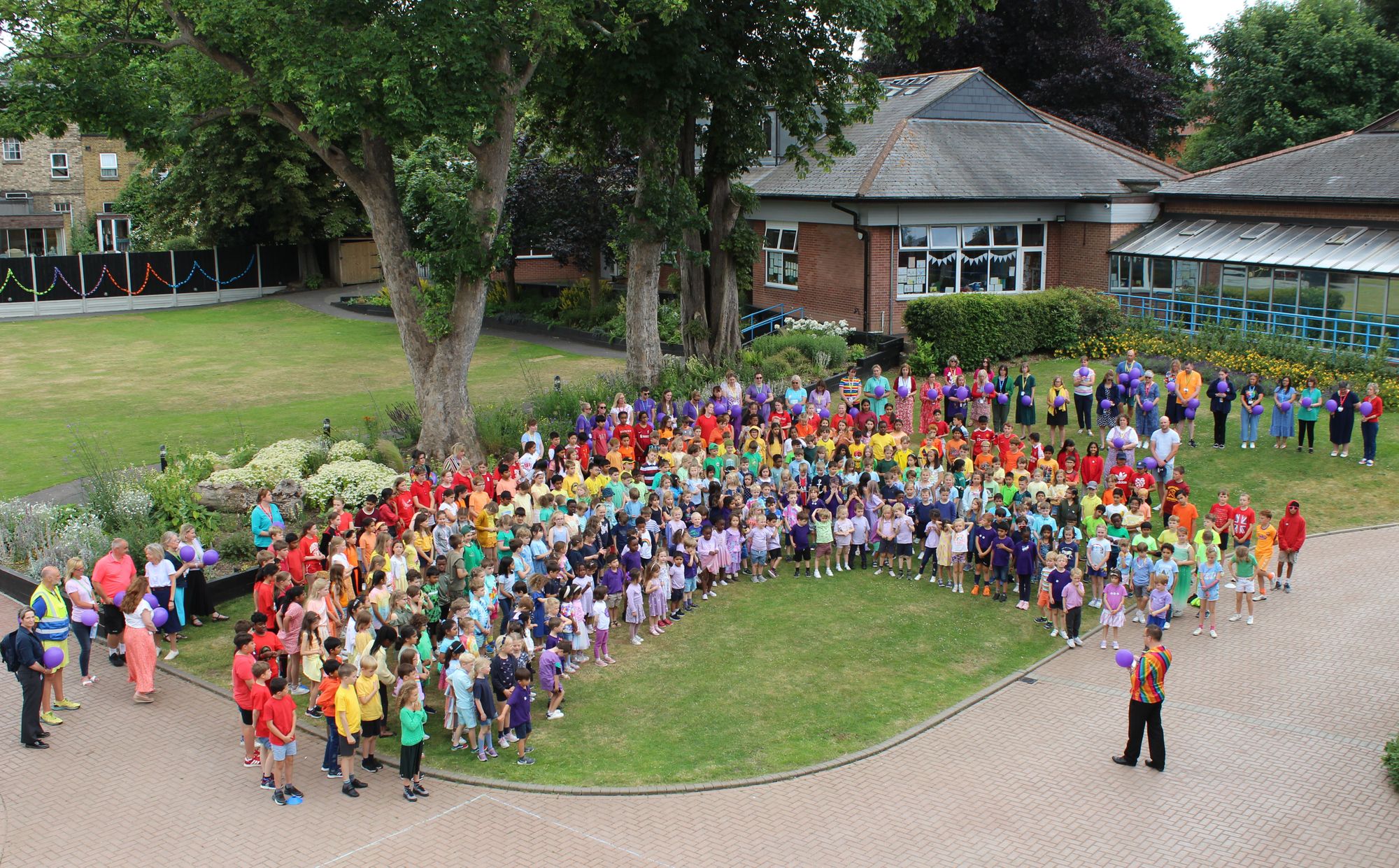 Rainbow of colour at Chelmsford school raises money for hospice