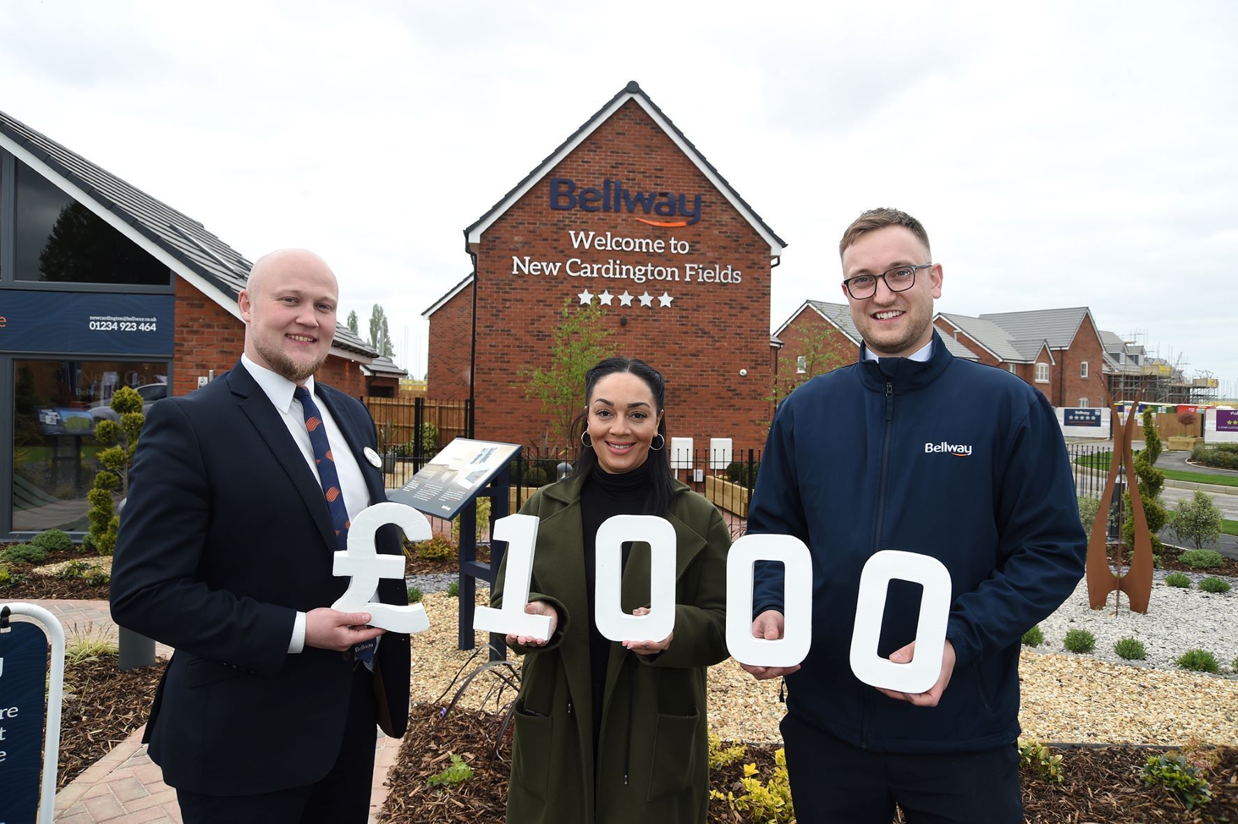 Luton hospice receives donation to run music and art therapy sessions for young patients