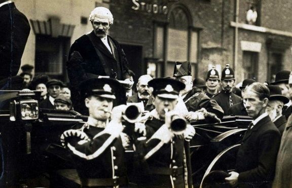 Macclesfield Nostalgia: Buglers herald historic day for town