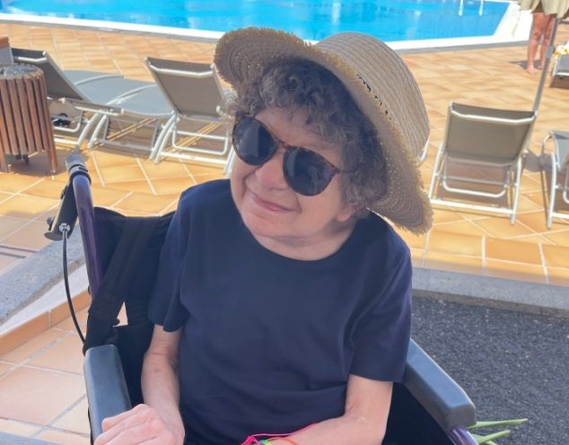 Basingstoke care home takes resident on 'dream holiday' in Lanzarote