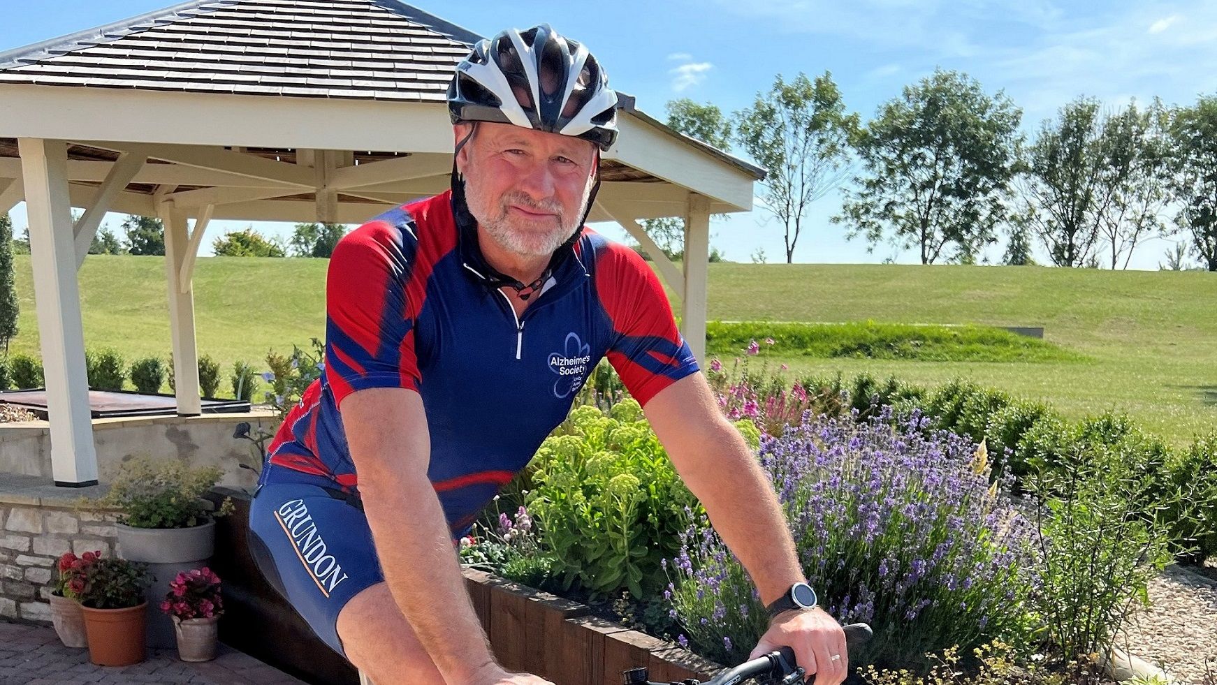 Chipping Sodbury man set to cycle from Land's End to John O'Groats for Alzheimer's Society