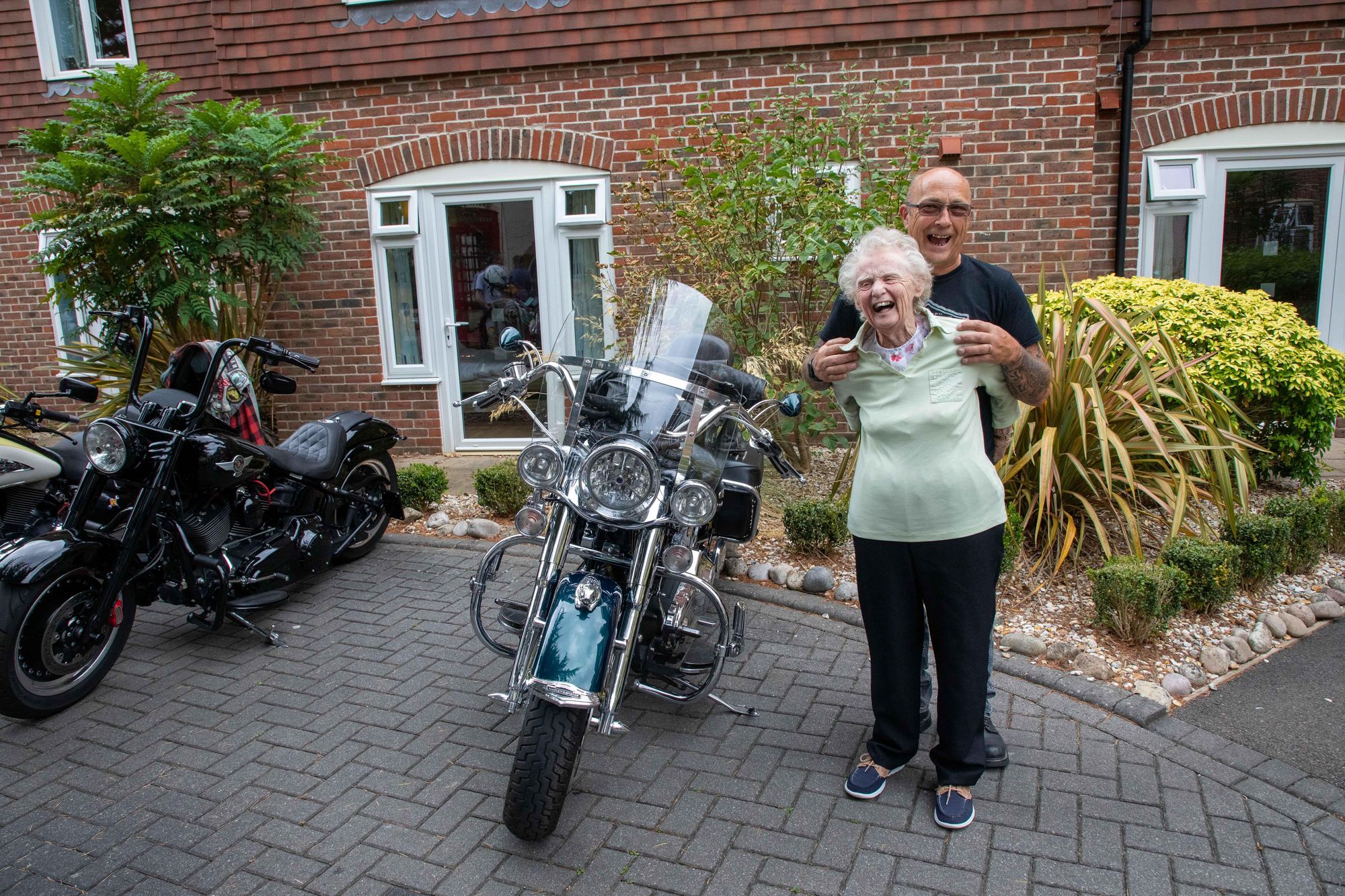 Romsey care home revs up memories for residents with motorbike club visit
