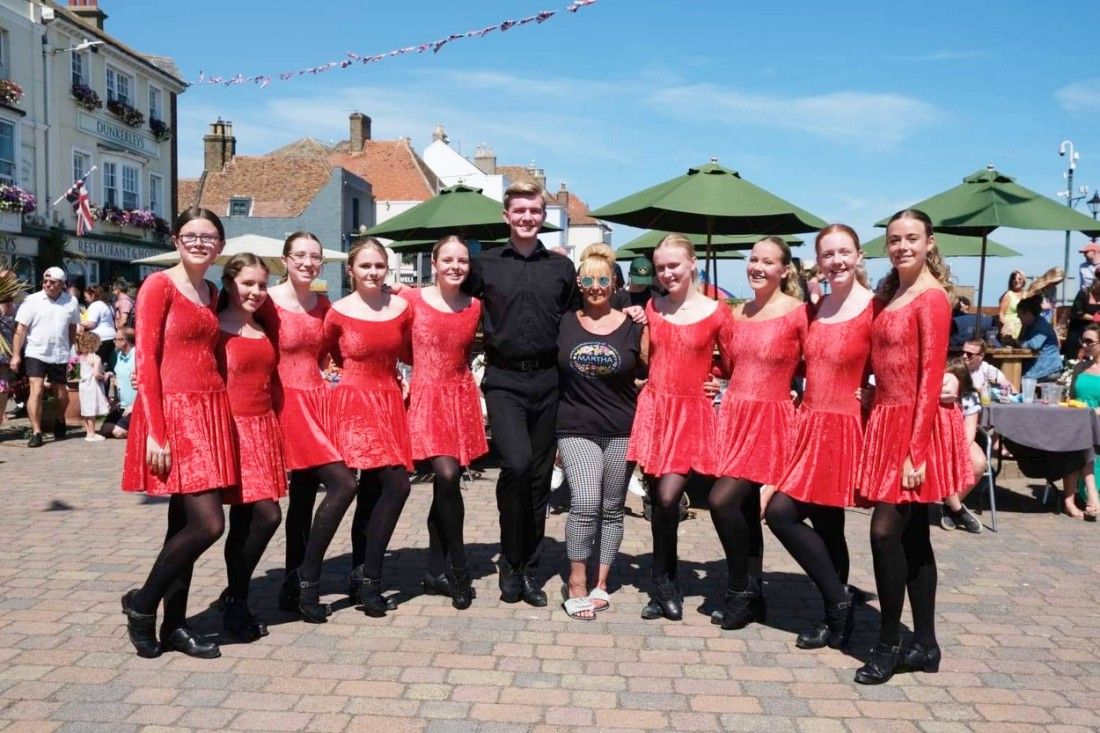 Hundreds enjoy fundraising music day in Deal
