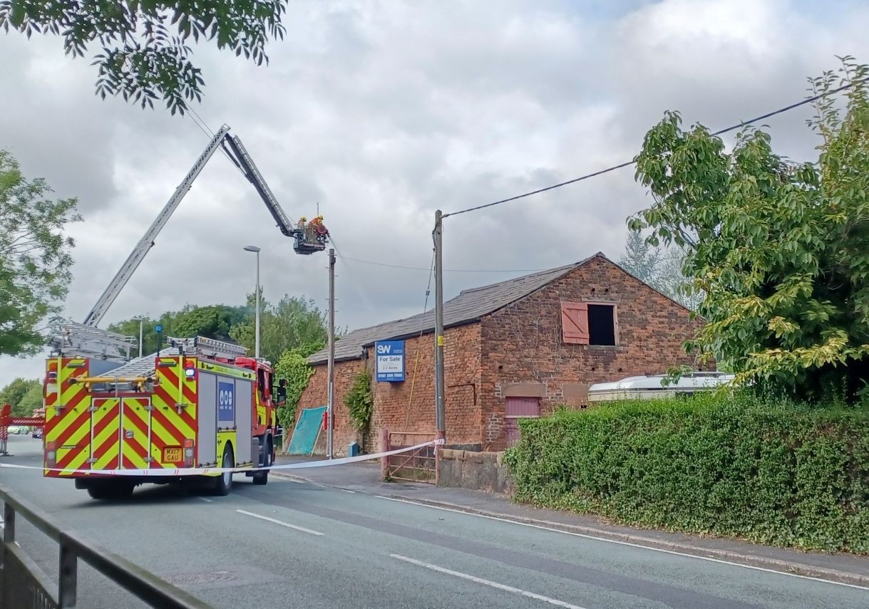 Arson suspected after Widnes barn fire
