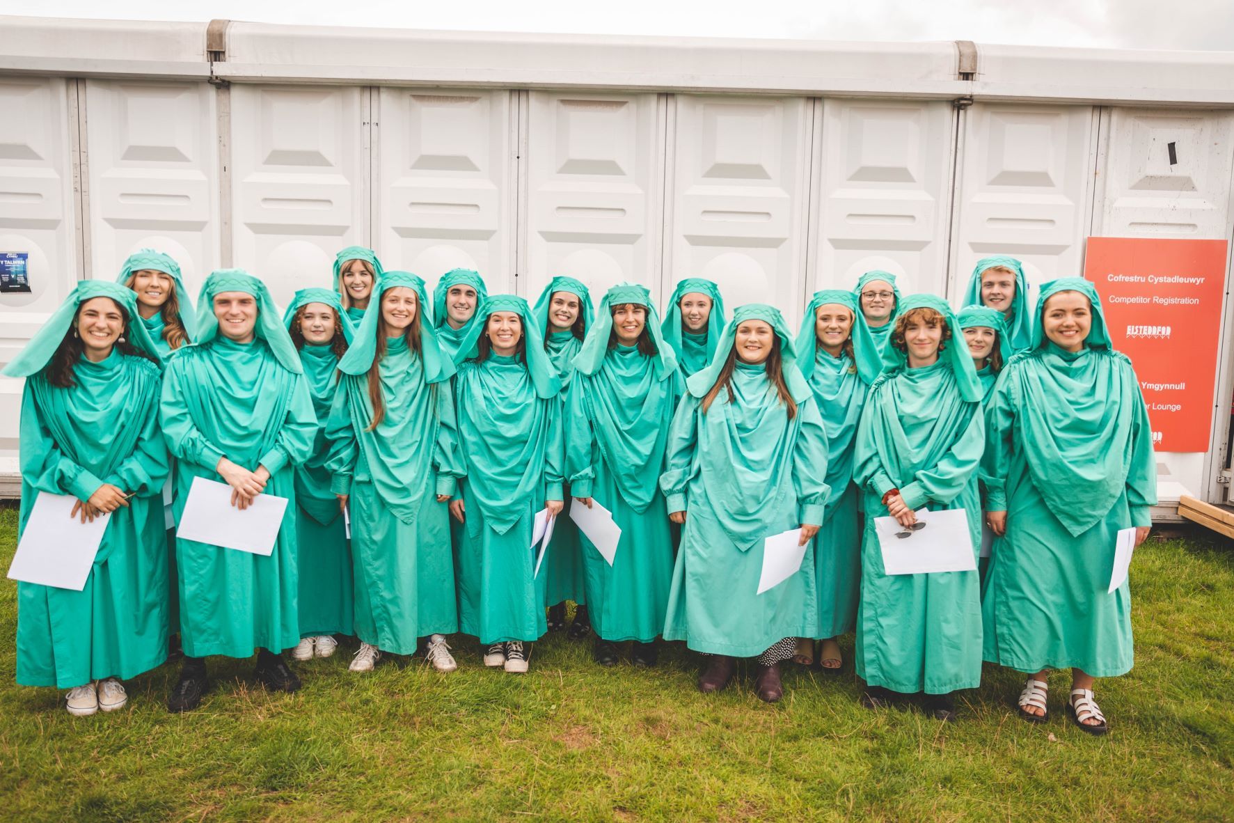 Enillwyr Eisteddfod yr Urdd yn derbyn anrhydedd yn Eisteddfod Genedlaethol Tregaron