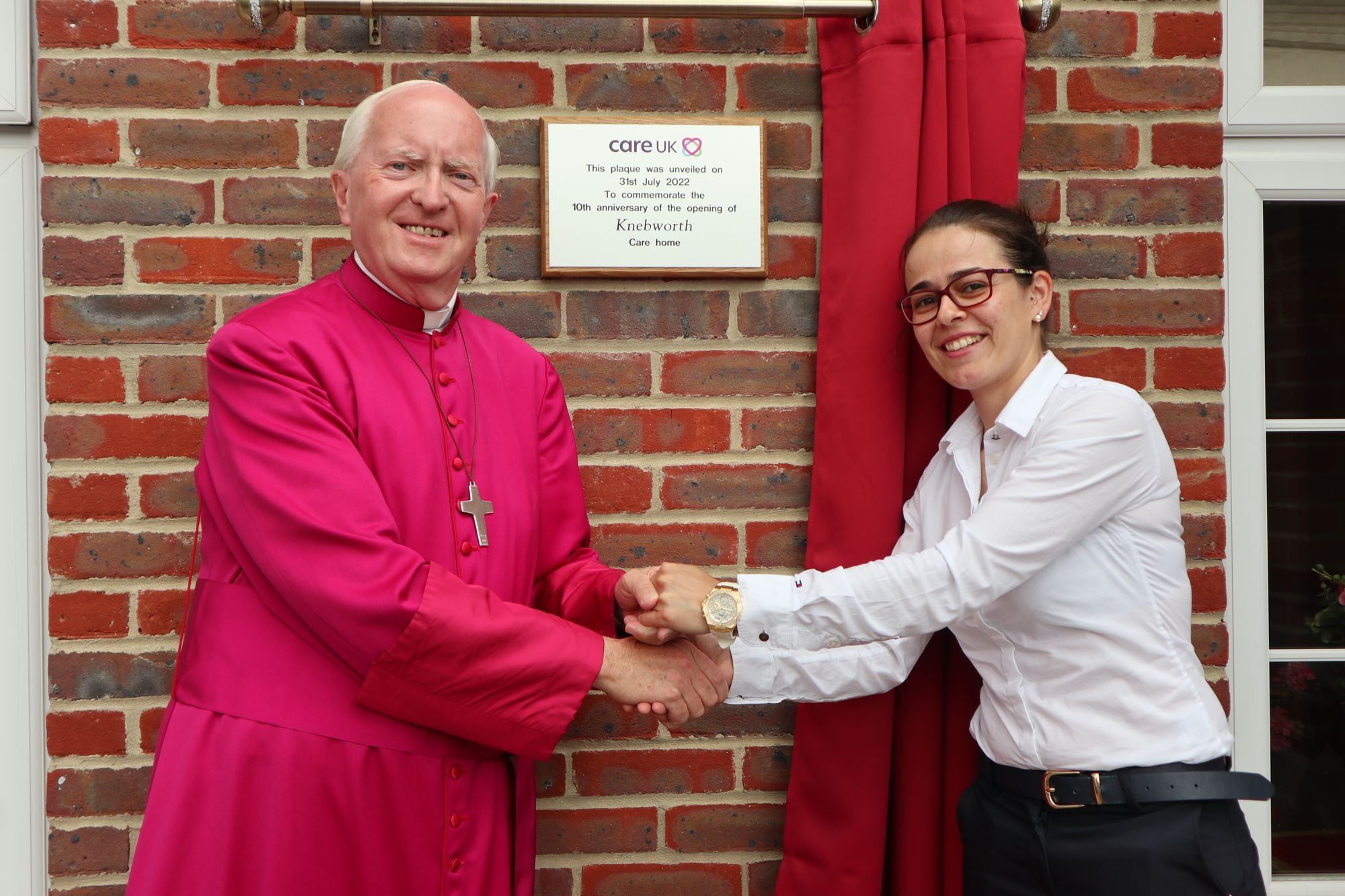 A Knebworth care home celebrates tenth birthday with special guest