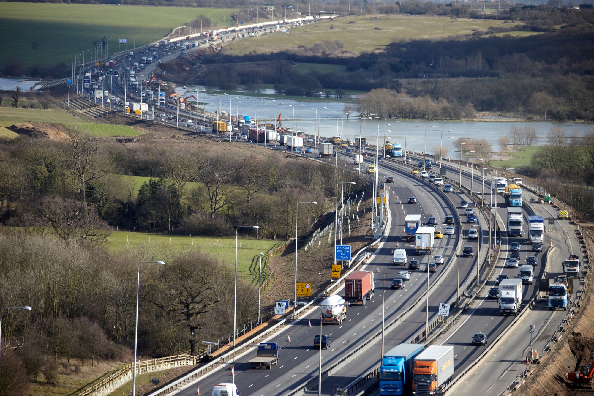 Amber traffic warning for bank holiday getaway