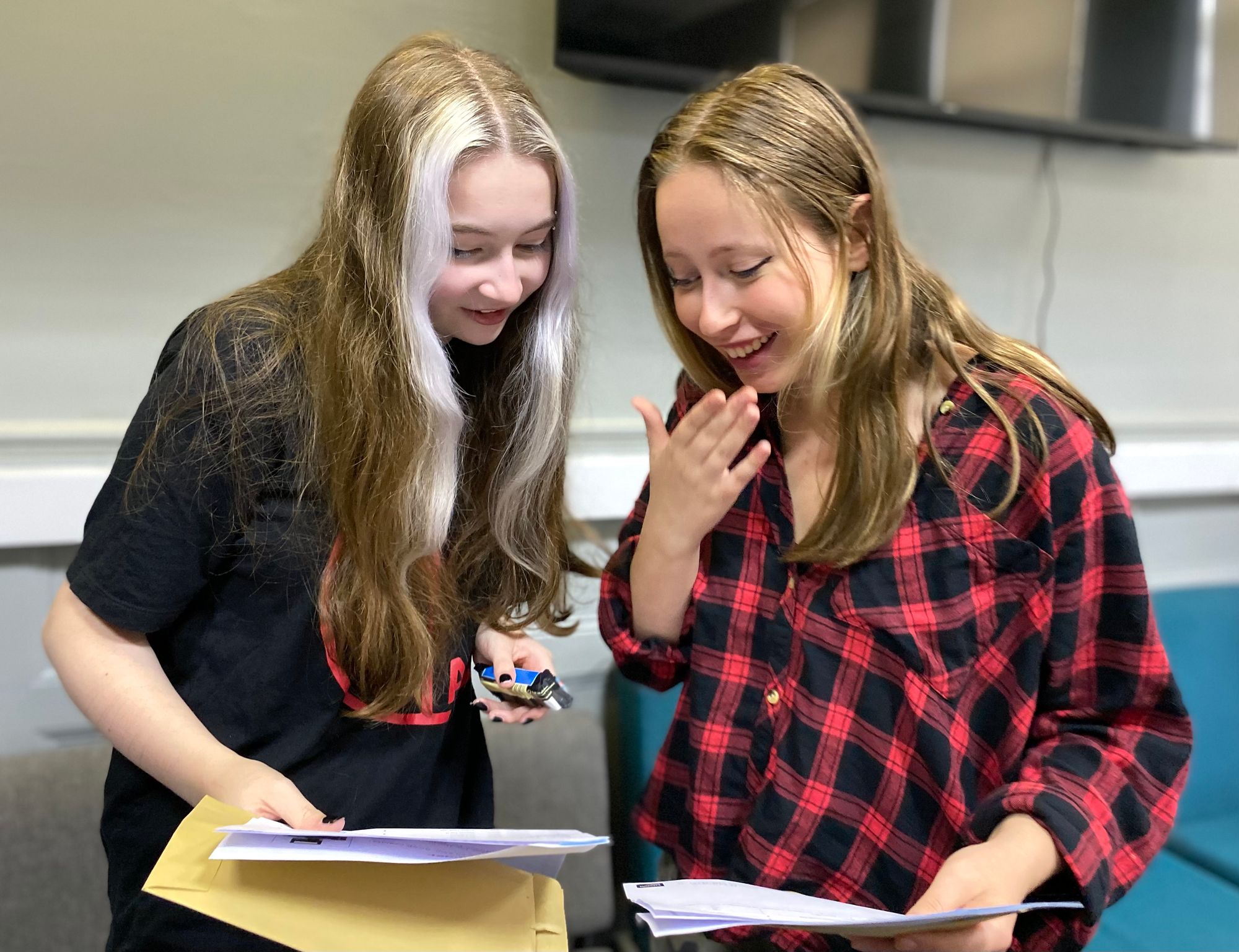 Another outstanding year of GCSE results for Queen's Park High School