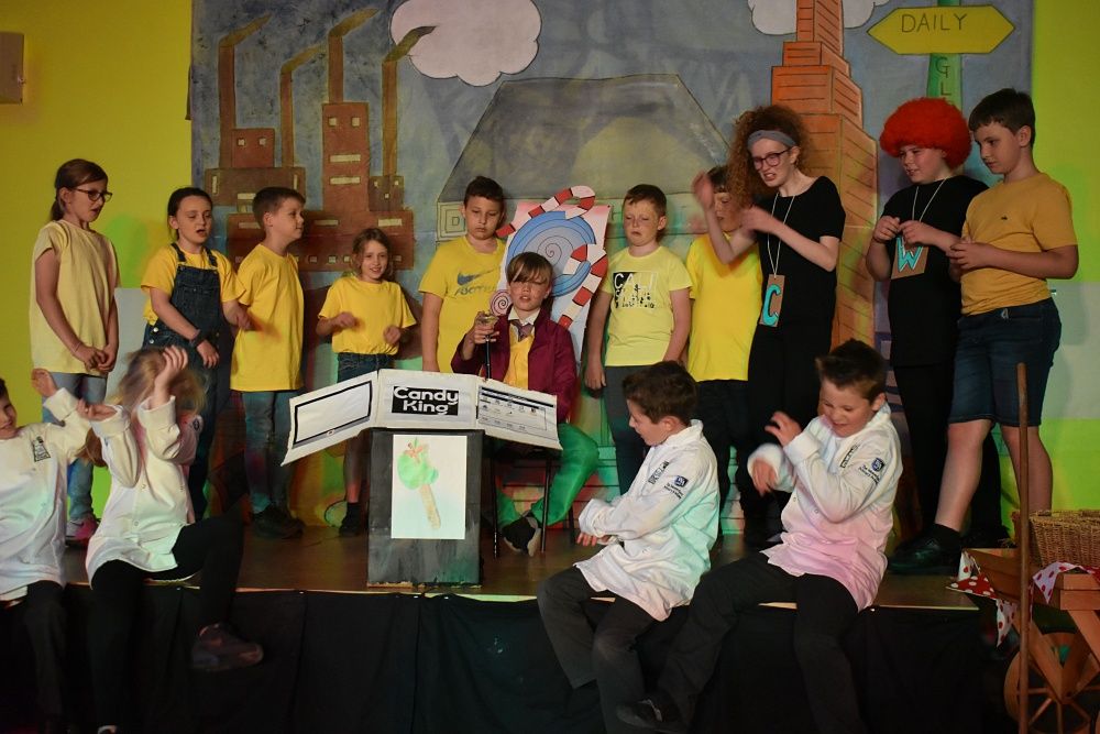 Superstar children shine in Weaverham school summer production