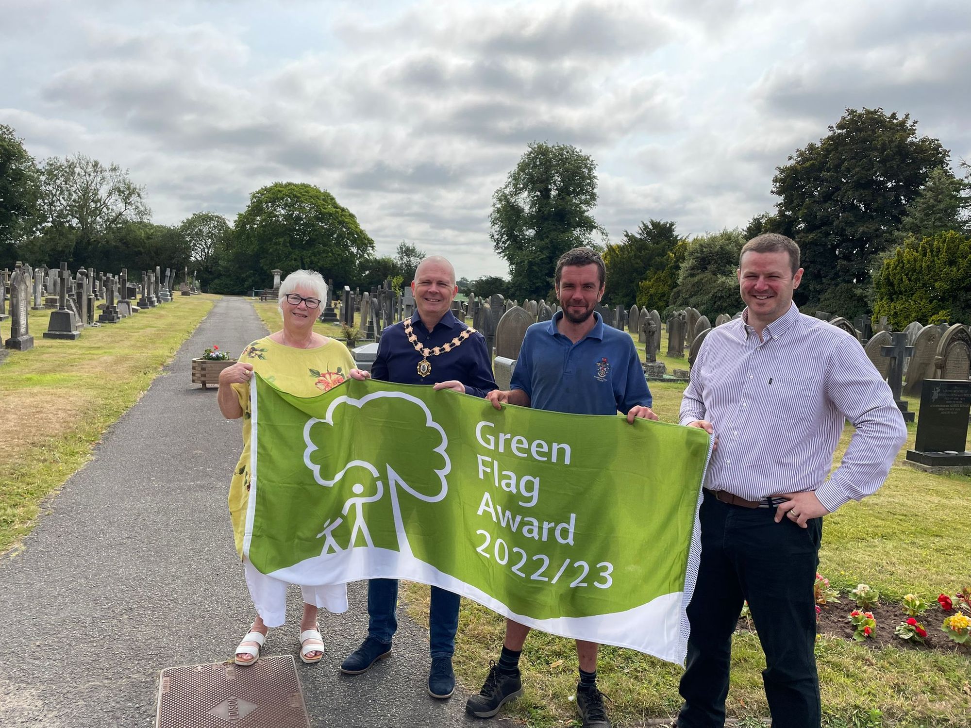 Knutsford Cemetery receives the coveted Green Flag Award