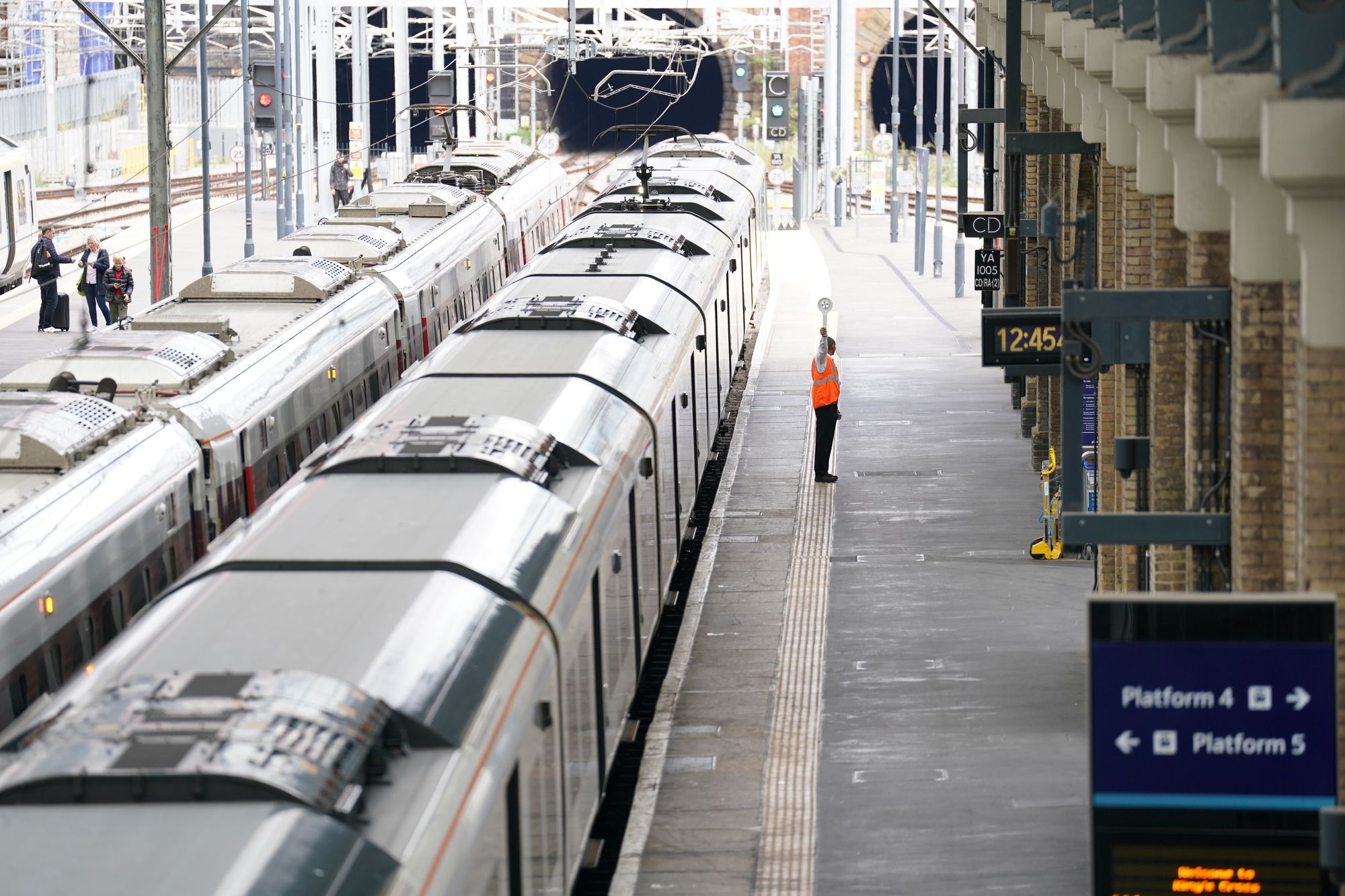 Train drivers set to resume strikes
