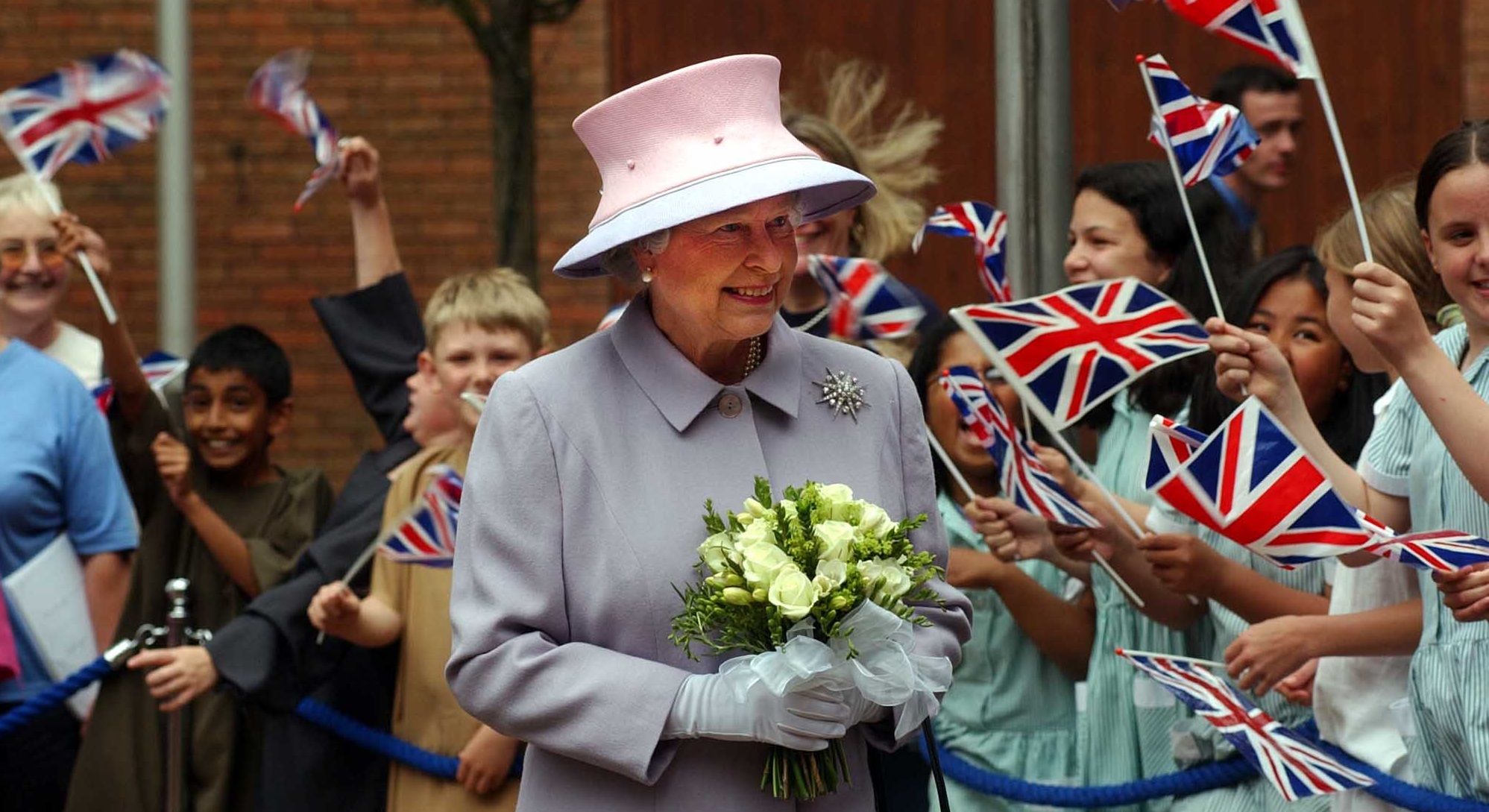 "You reigned with such commitment, dignity and grace": Solihull pays tribute to the Queen