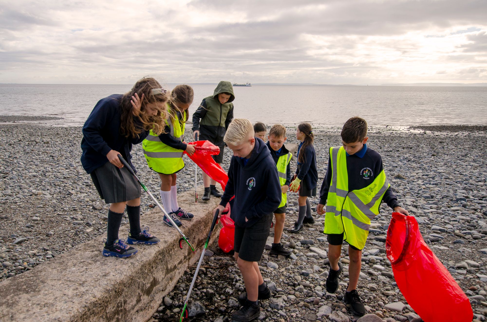 Schools join forces to clean up Penarth Beach