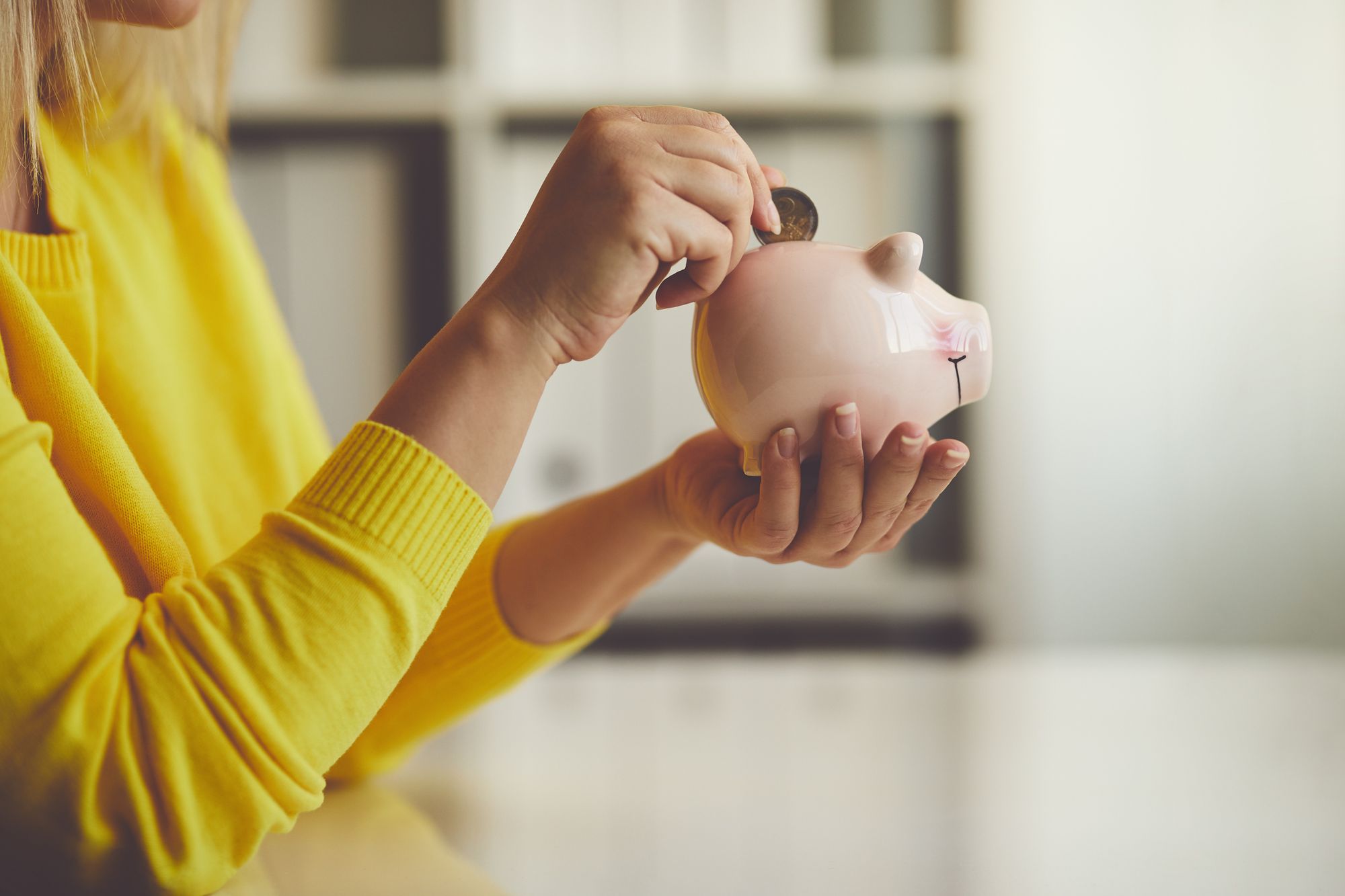 Money expert shares 11 tips that could save over £3,000 a year