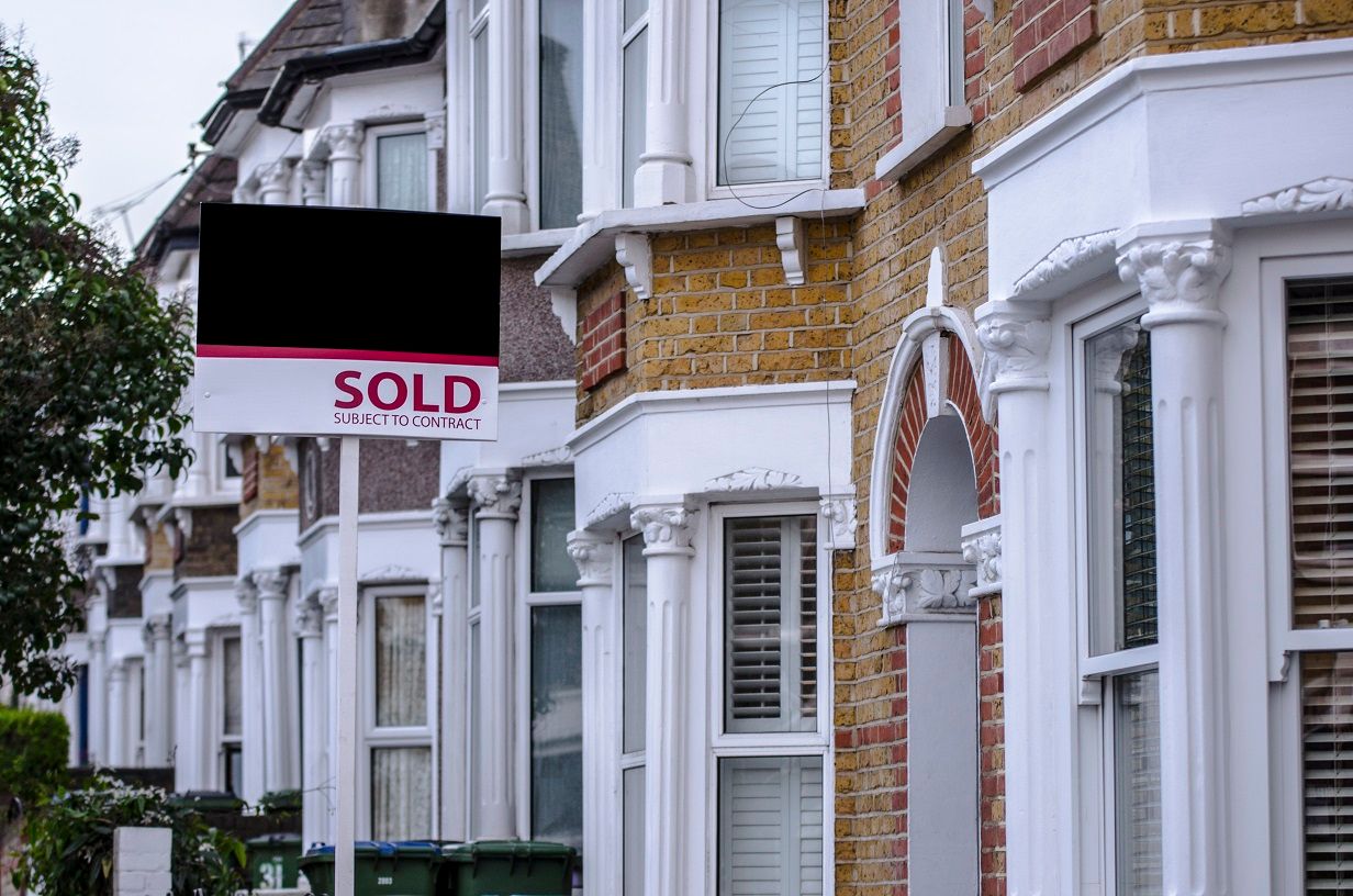 House prices set to stall in UK as rent continues to soar