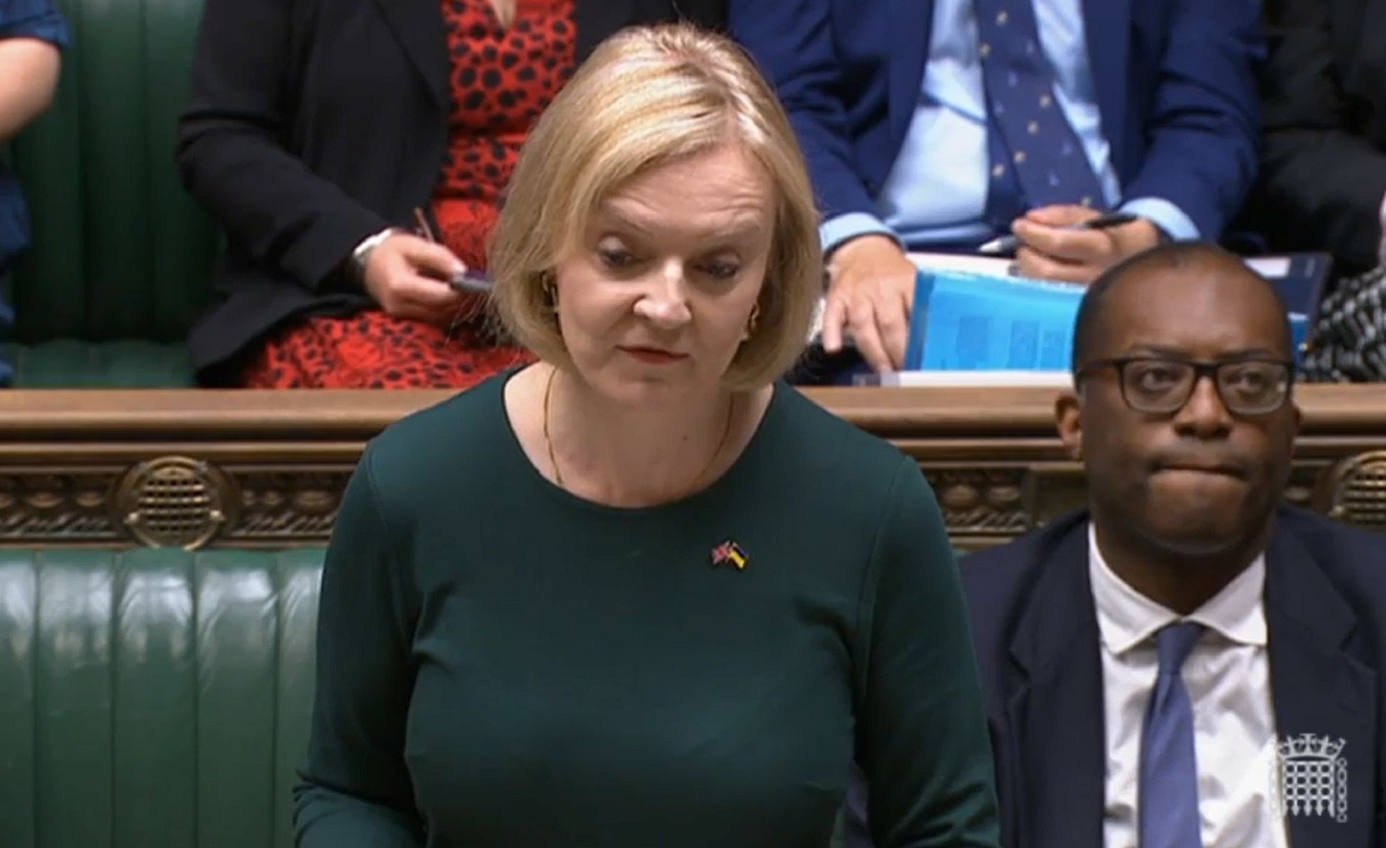 Government reveals price of energy bills for detached homes, terraces and flats