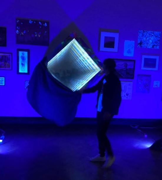 Rochdale artist exhibits 'infinity mirror’ in collaboration with graffiti artist