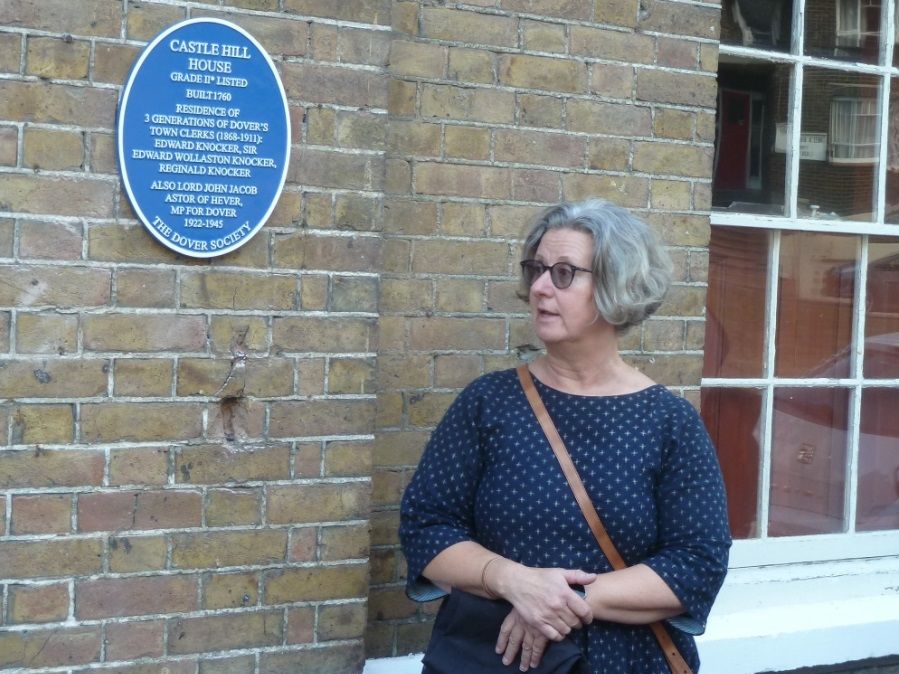 Dover town clerk unveils blue plaque at Castle Hill House
