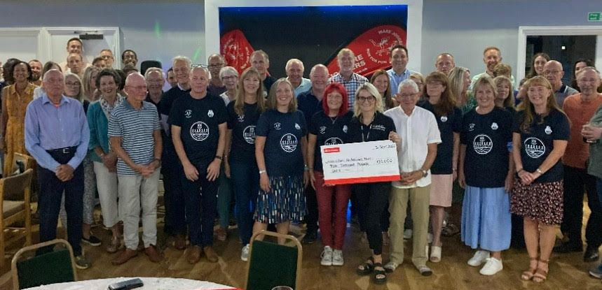 Ware joggers donate £10k to Essex and Herts Air Ambulance