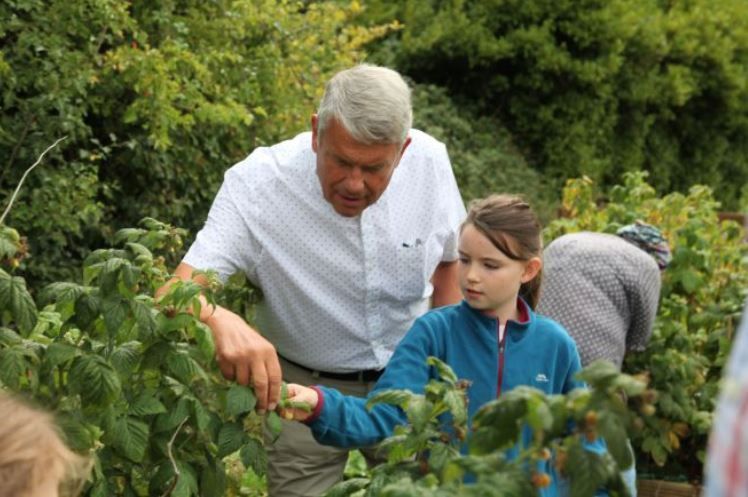 Carmarthenshire children get support for family activities thanks to West Wales Freemasons