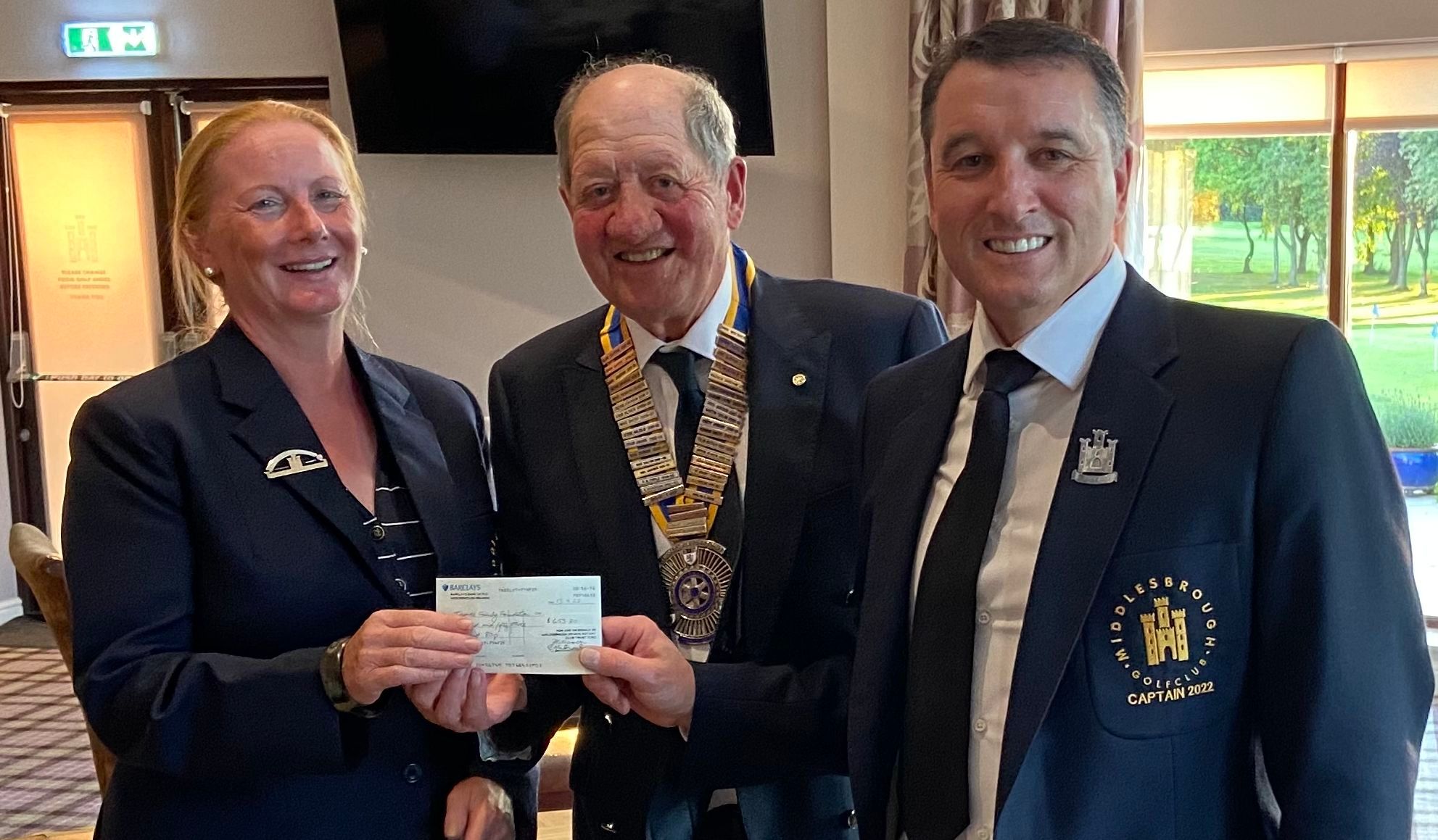 A dawn chorus of golf sings banknotes for captains' charity