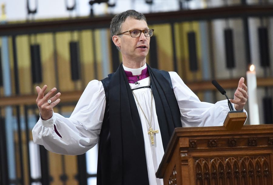 Blackburn Cathedral holds thanksgiving service for the Queen