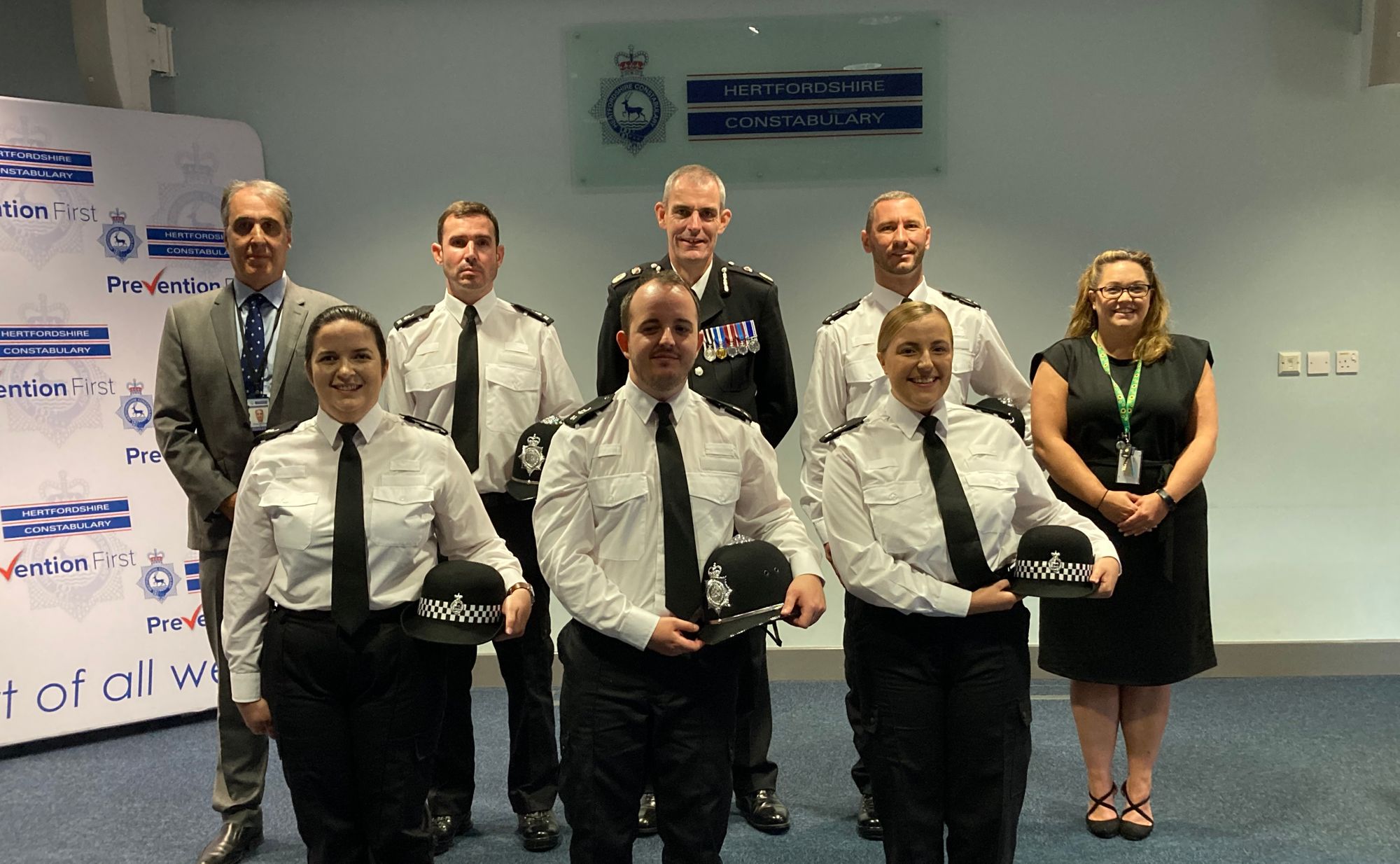 Hertfordshire force welcomes new detectives
