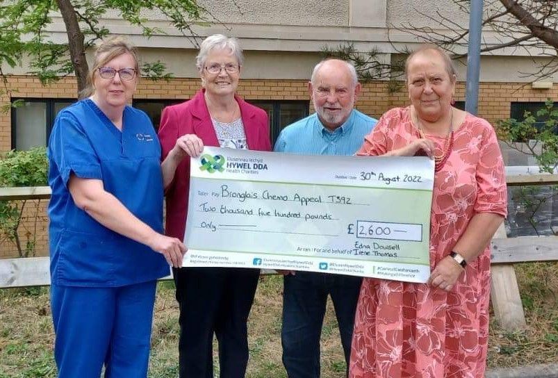 ‘Blooming great’ Lampeter garden fundraiser for Bronglais Chemo Appeal
