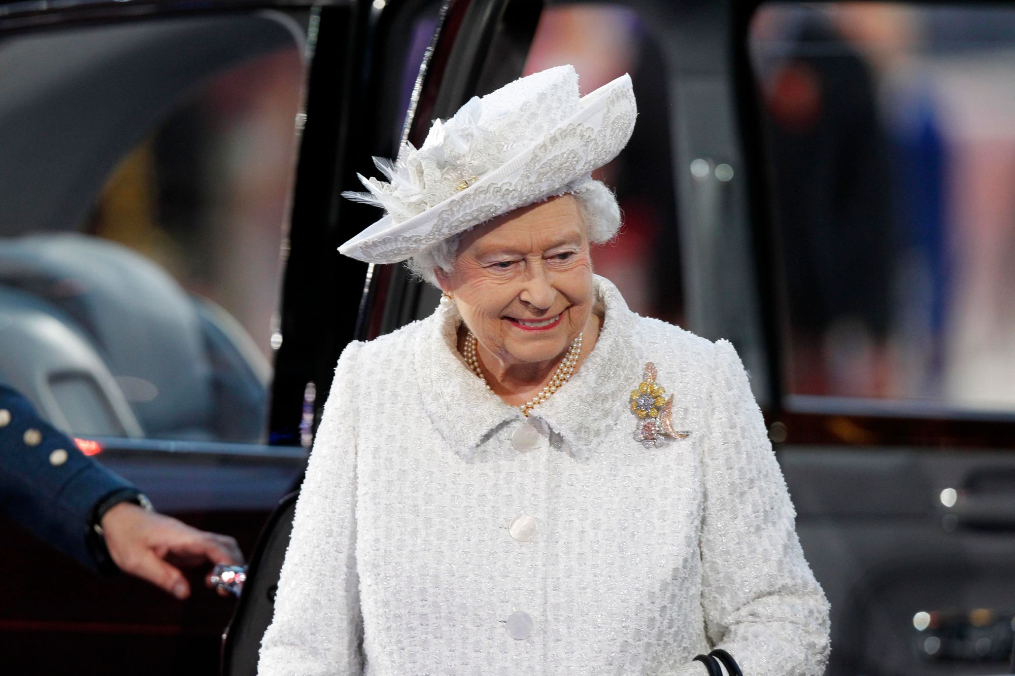 "You were a beautiful lady whose smile lit up every occasion": Glasgow pays tribute to the Queen