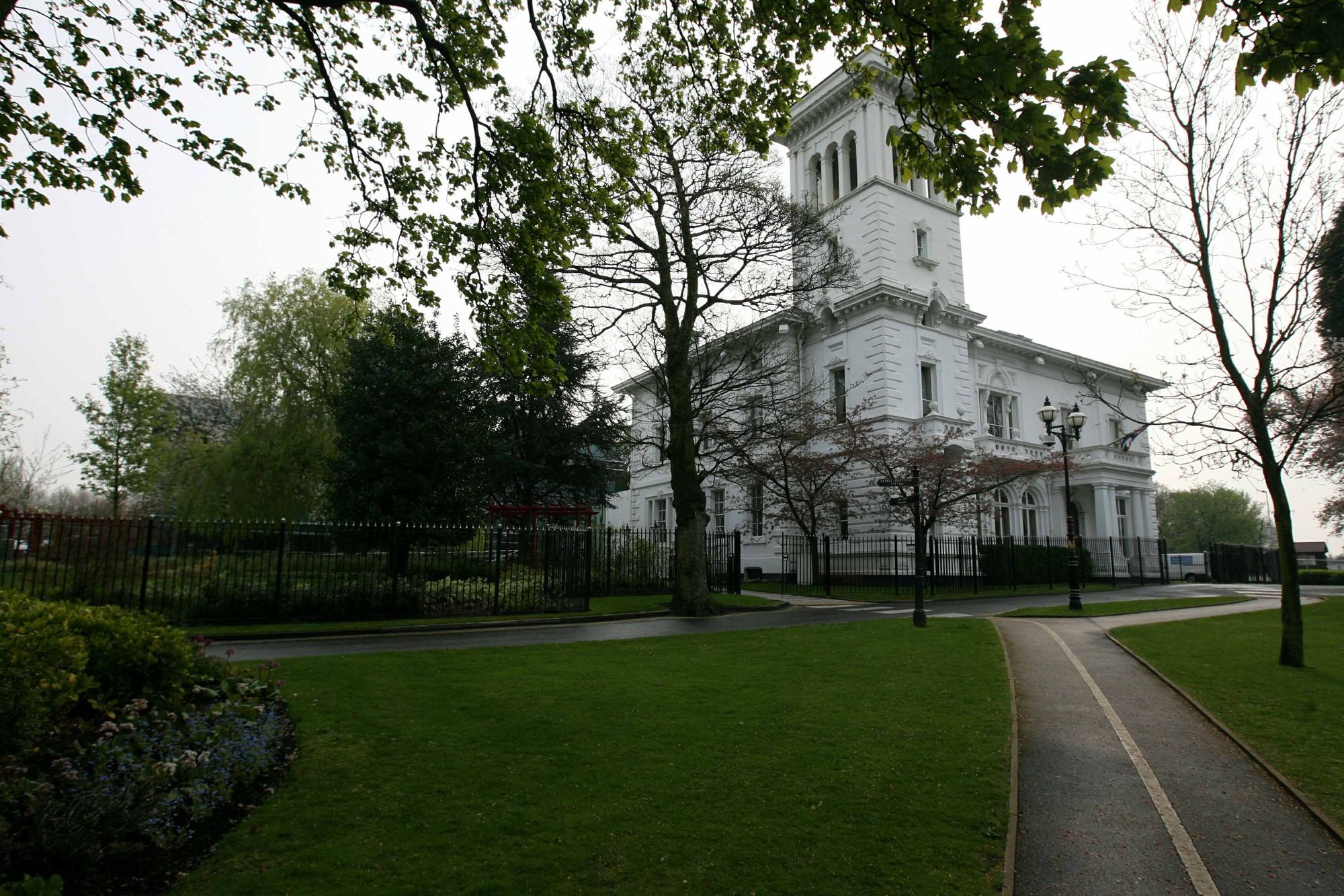 Rising number of Halton Council job applications turned down over background checks