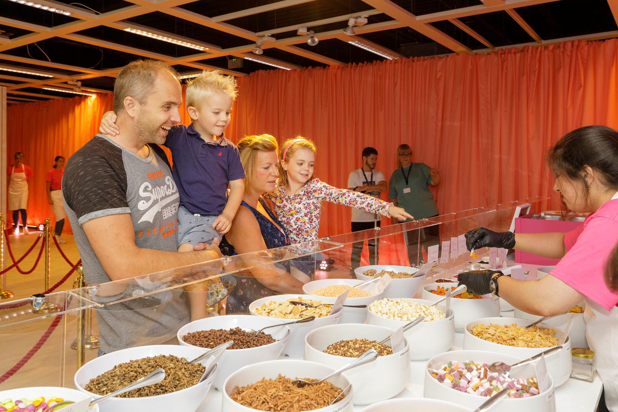St David’s Cardiff holds ‘Lolly-Pop-Up’ event