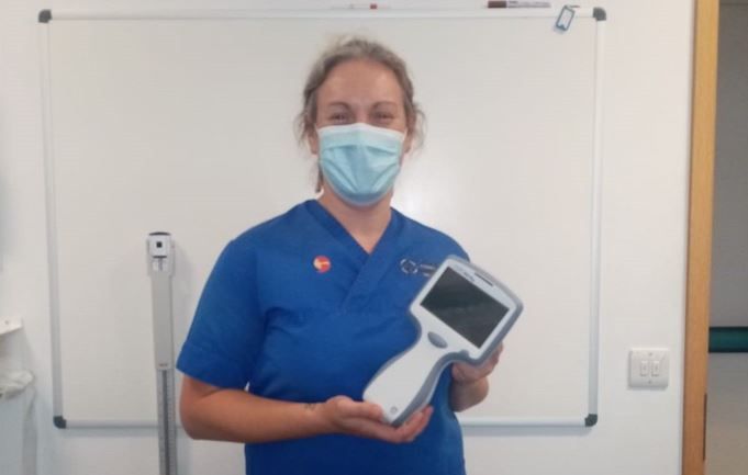 Public donations buy £5,000 blood gas analyser for respiratory nurses at Carmarthen's Glangwili Hospital
