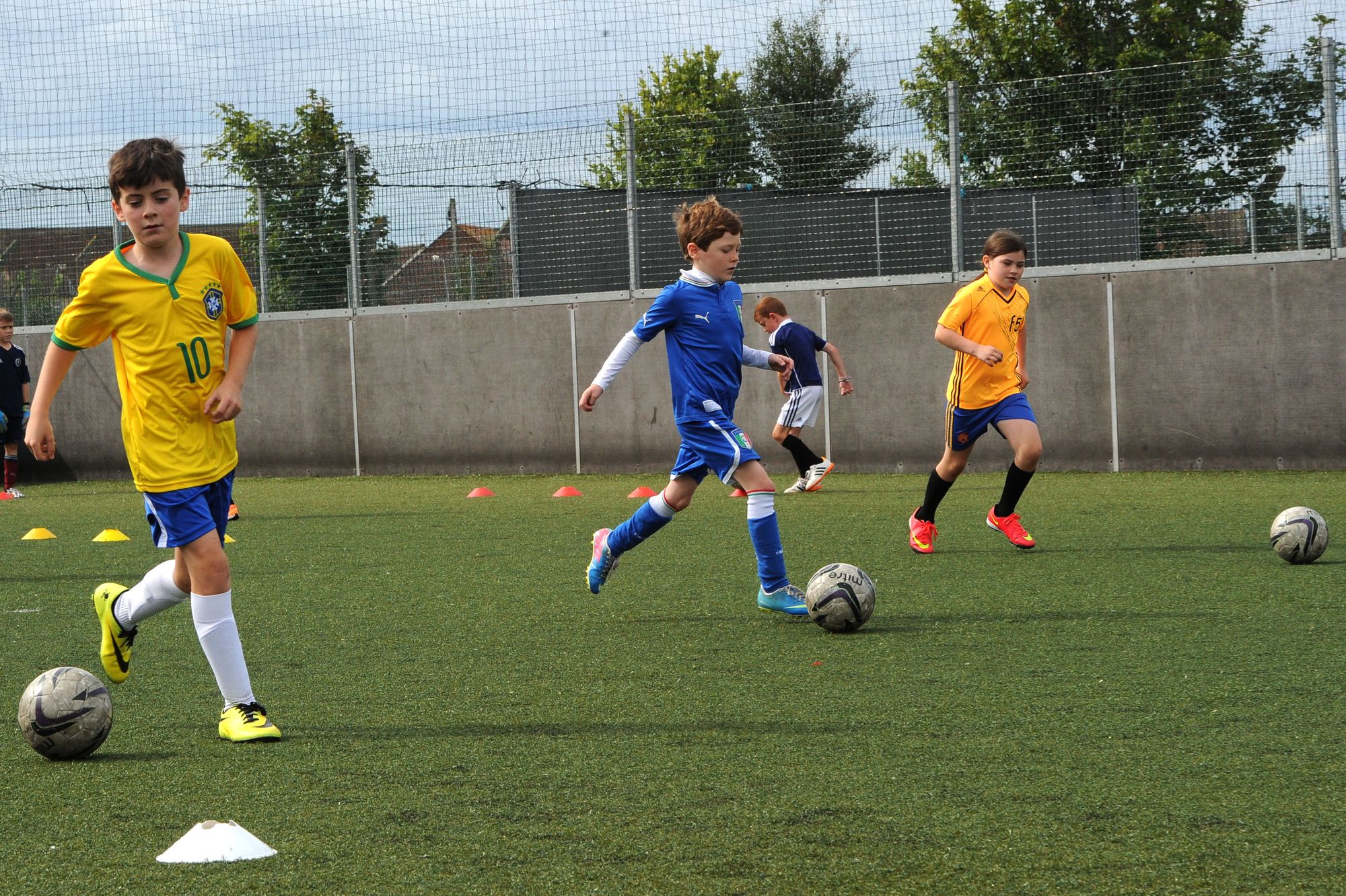 Pro-Soccer Ayr throws open its doors for kids football clubs for free at the weekends