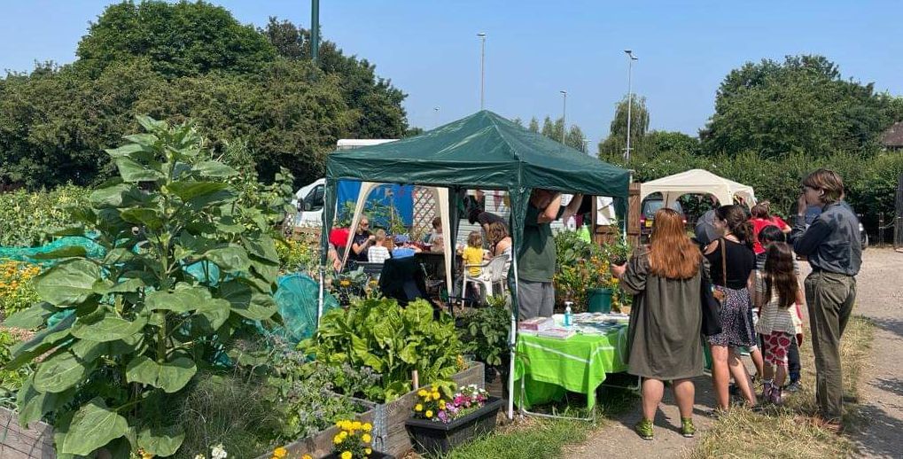 Blaby 'refill and reuse' eco project secures £2,000 council grant