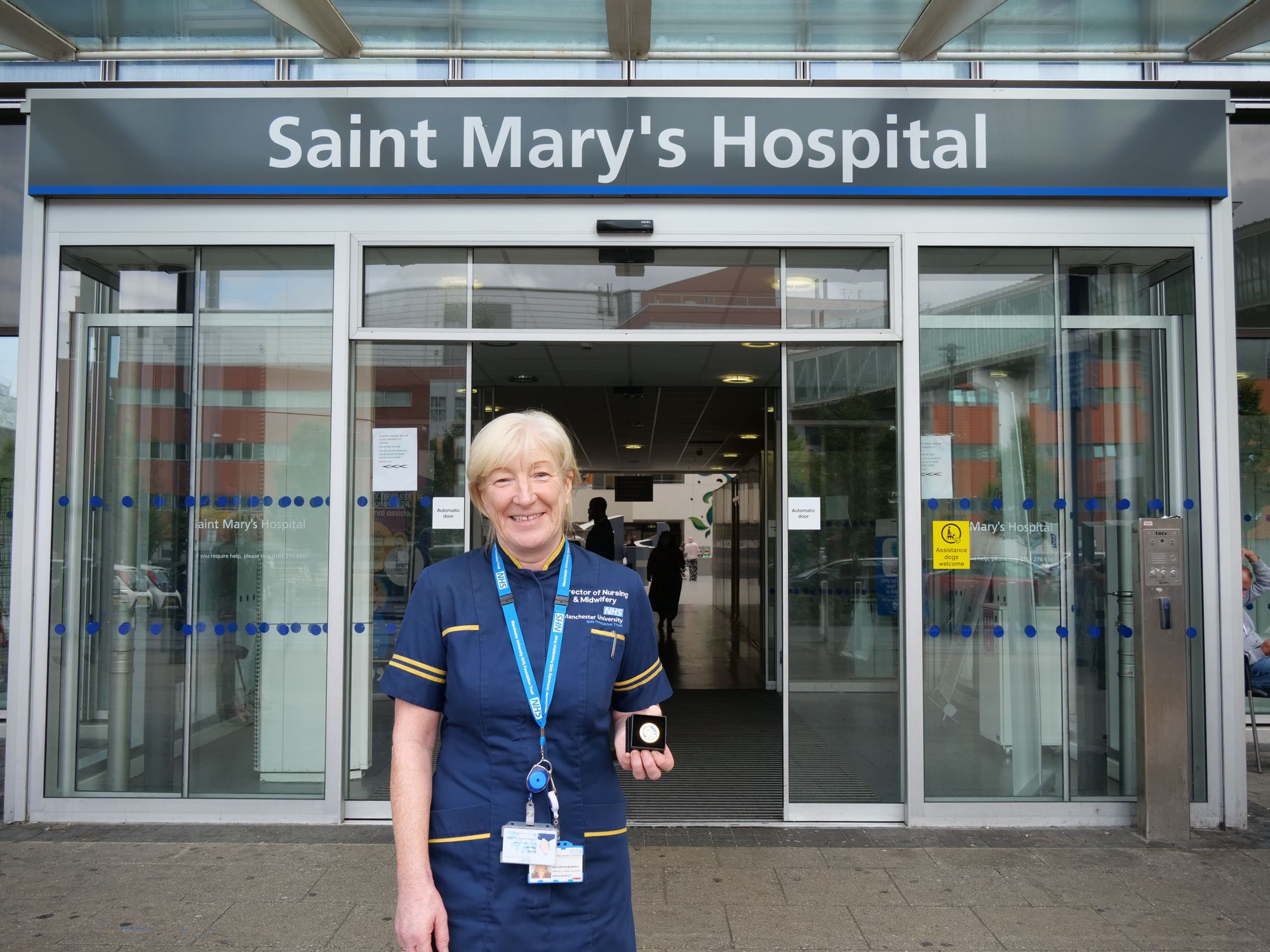 Heywood nurse scoops prestigious national midwifery award