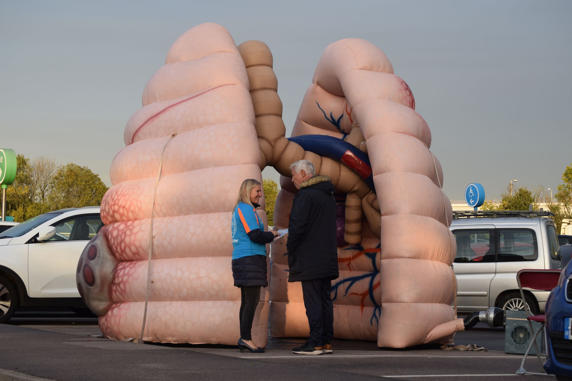 Giant lung roadshow coming to Merseyside as residents encouraged to ‘talk lung cancer’