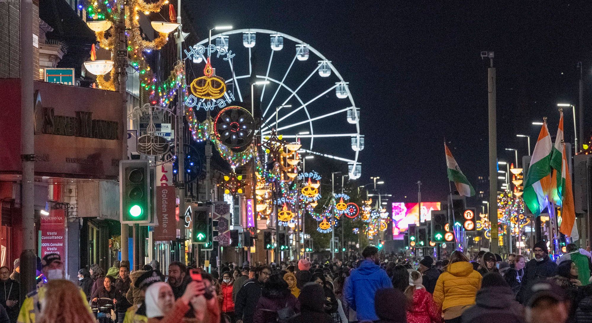 University of Leicester vice-chancellor switches on Diwali lights