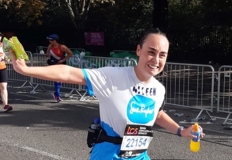 Runner completes marathon for Sue Ryder Hitchin in memory of grandma
