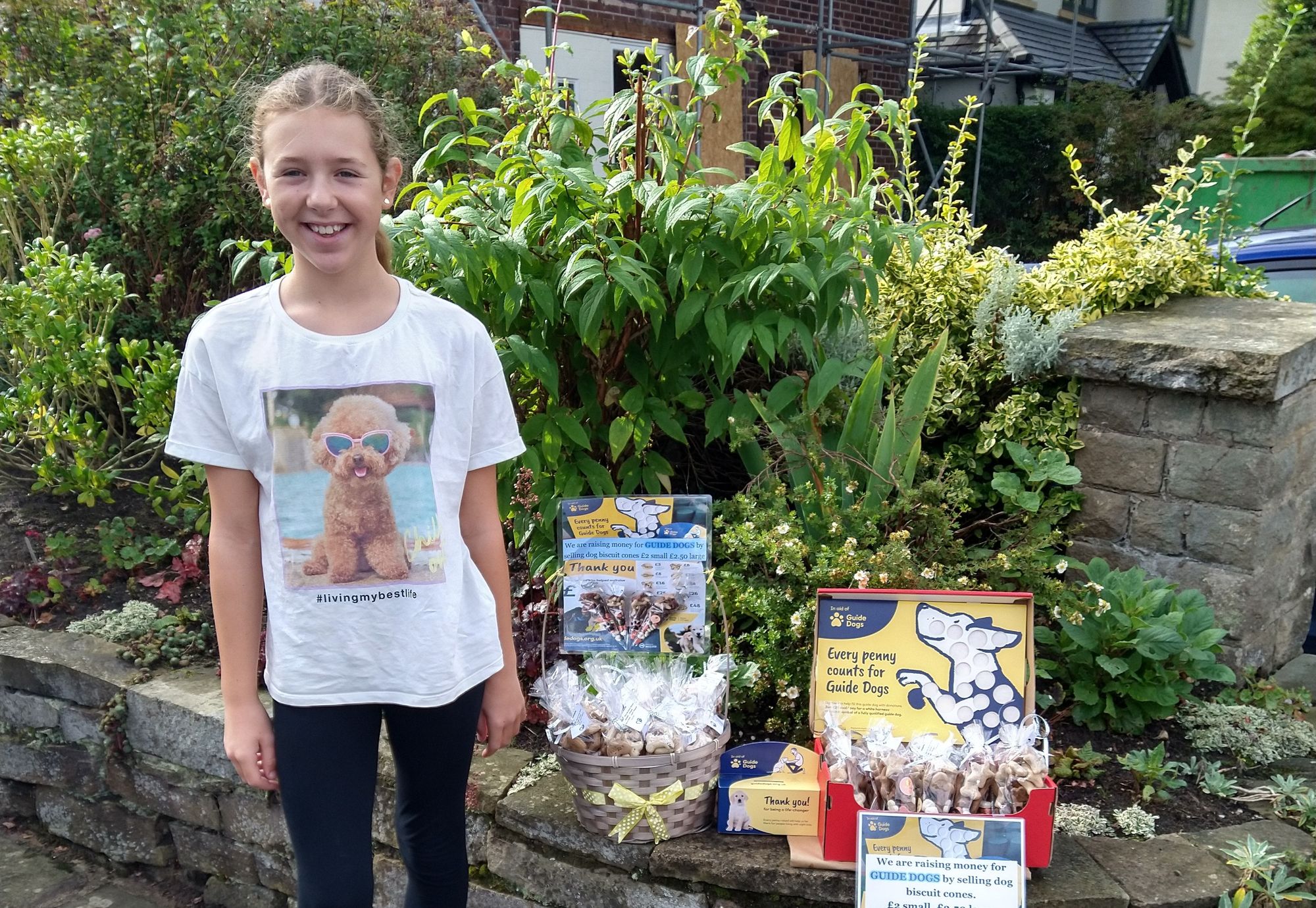 Wilmslow siblings give back after seeing impact Guide Dogs had on family friend
