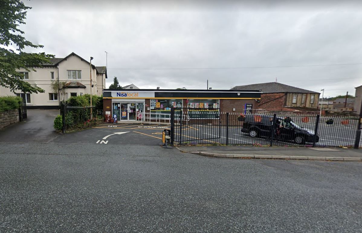 Rochdale’s Castleton post office to reopen in new location InYourArea