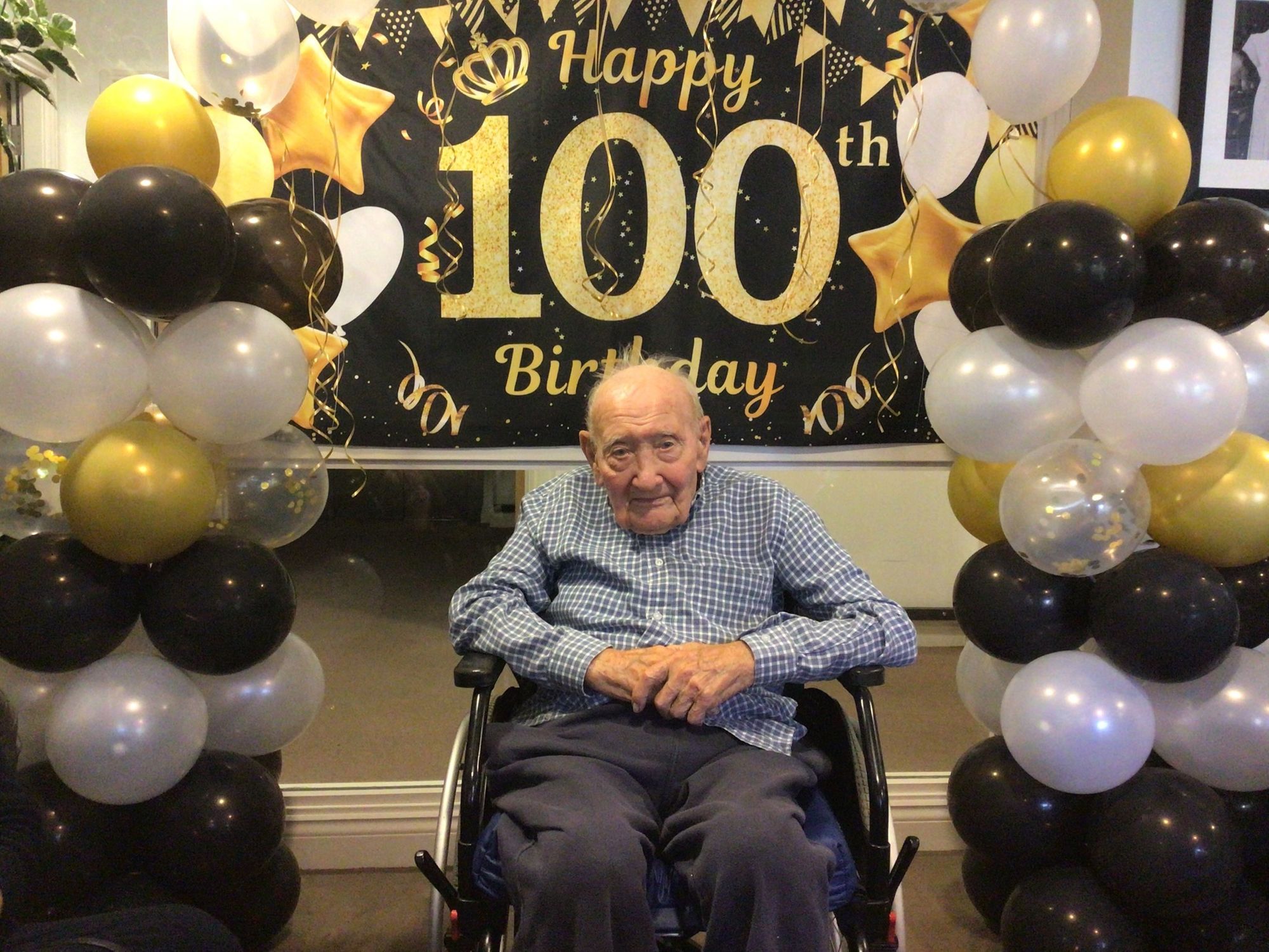 'Swap alcohol for gardening' says 100-year-old Frome care home resident