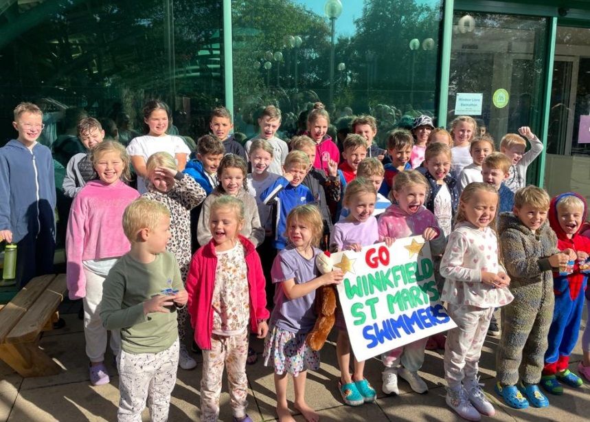 Bracknell primary school raises over £1.5k in Windsor Lions swimathon
