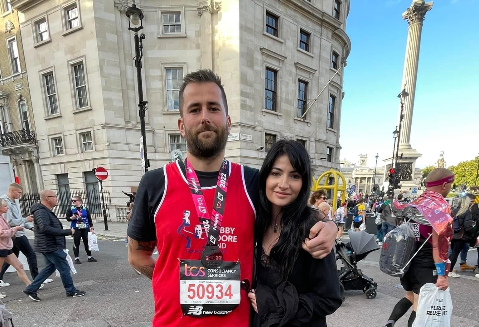 Bedford cancer survivor finishes London Marathon for good cause